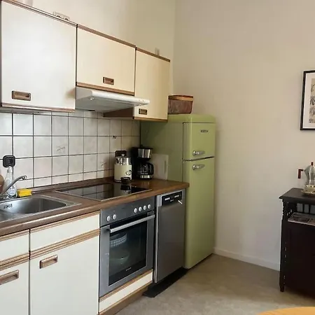 Apartment Zentrale Altbauwohnung In *