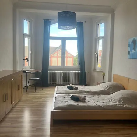 Zentrale Altbauwohnung In *