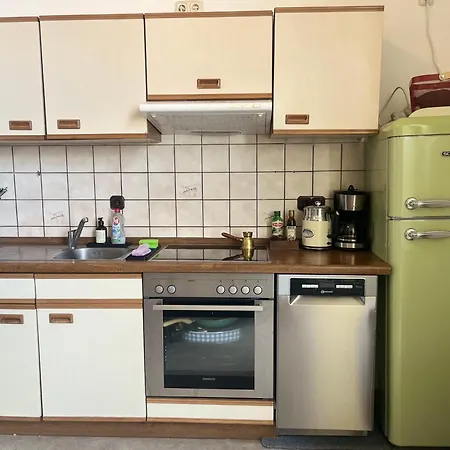 Apartment Zentrale Altbauwohnung In *