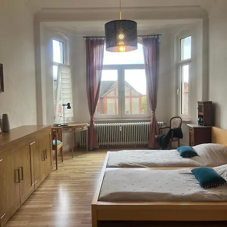 Apartment Zentrale Altbauwohnung In *