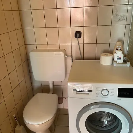 Zentrale Altbauwohnung In Wilhelmshaven